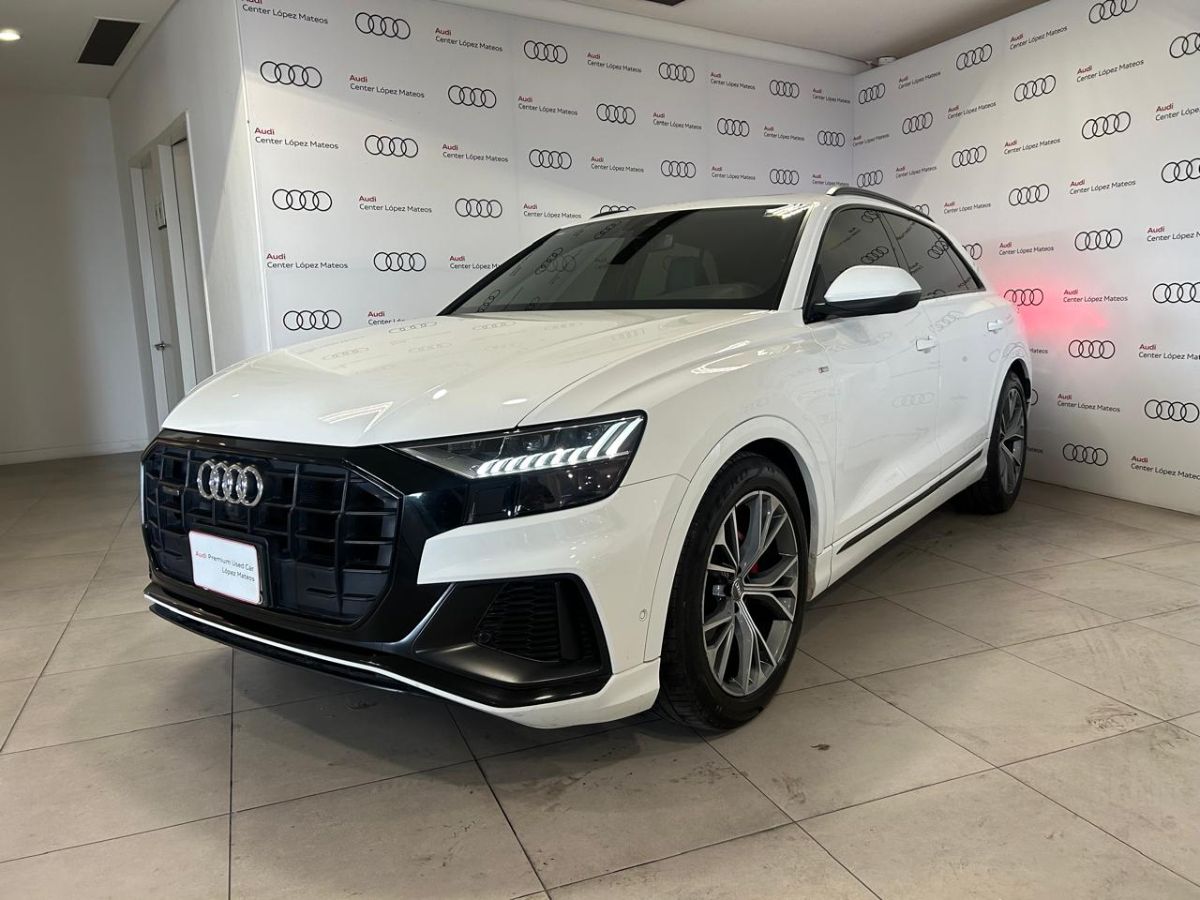 Audi Q8